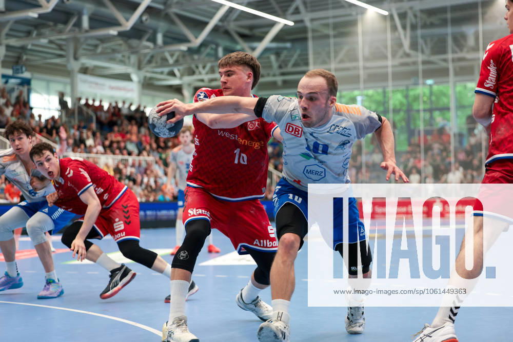 2 Handball Bundesliga, 29 Matchday, TuSEM Essen Dessau Rosslauer HV, f l Finn Wolfram TuSEM Essen , Vincent Bülow Dessau Rosslauer HV 06 , Essen Am Hallo NRW Germany xRHR PHOTO DEx
