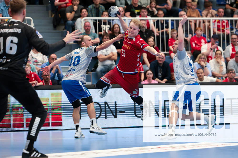2 Handball Bundesliga, Matchday 29, TuSEM Essen Dessau Rosslauer HV, f l Vincent Bülow Dessau Rosslauer HV 06 , Oskar Kostuj TuSEM Essen , Essen Am Hallo NRW Germany xRHR PHOTO DEx