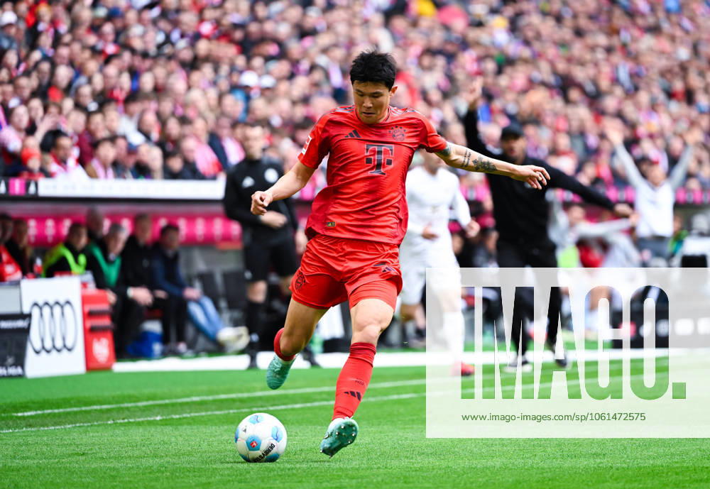 Min Jae Kim FC Bayern München in action during the Bundesliga match between FC Bayern München and 1 FSV Mainz 05, Allianz Arena on April 26, 2025 in Munich, Germany Photo by Silas Schüller DeFodi Images Min Jae Kim FC Bayern München controls the ball during the Bundesliga match between FC Bayern München and 1 FSV Mainz 05 at Allianz Arena on April 26, 2025 in Munich, Germany Photo by Silas Schüller DeFodi Images DFL regulations prohibit any use of photographs as image sequences and or quasi video Photo by Silas Schueller DeFodi Images