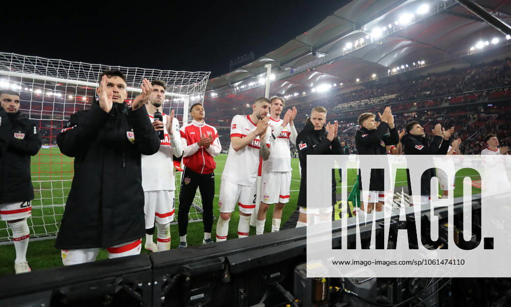 25 04 25 VfB Stuttgart 1 FC Heidenheim Germany, Stuttgart, 25 04 2025, Football, Bundesliga, VfB Stuttgart 1 FC Heidenheim Team Team Players VfB Stuttgart Disappointment after the final whistle at the end of the match