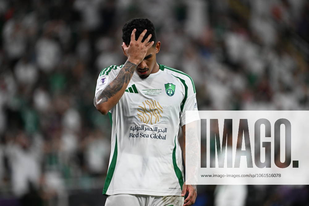 Al Ahli vs Al hilal - AFC Champions League Elite 2025 JEDDAH, SAUDI ARABIA - APRIL 29: Galeno of Al Ahli during the AFC Champions League Elite match betweenc al ahli saudi fc vs al hilal saudi at alinma bank stadium at king abdullah sports city.
