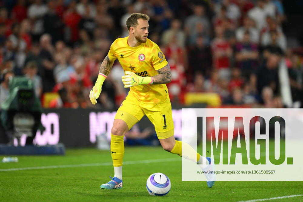 Nottingham Forest FC v Brentford FC - Premier League Mark Flekken of Brentford is in action during the Premier League match between Nottingham Forest and Brentford at the City Ground in Nottingham, England, on May 1, 2025. Nottingham Nottinghamshire United Kingdom