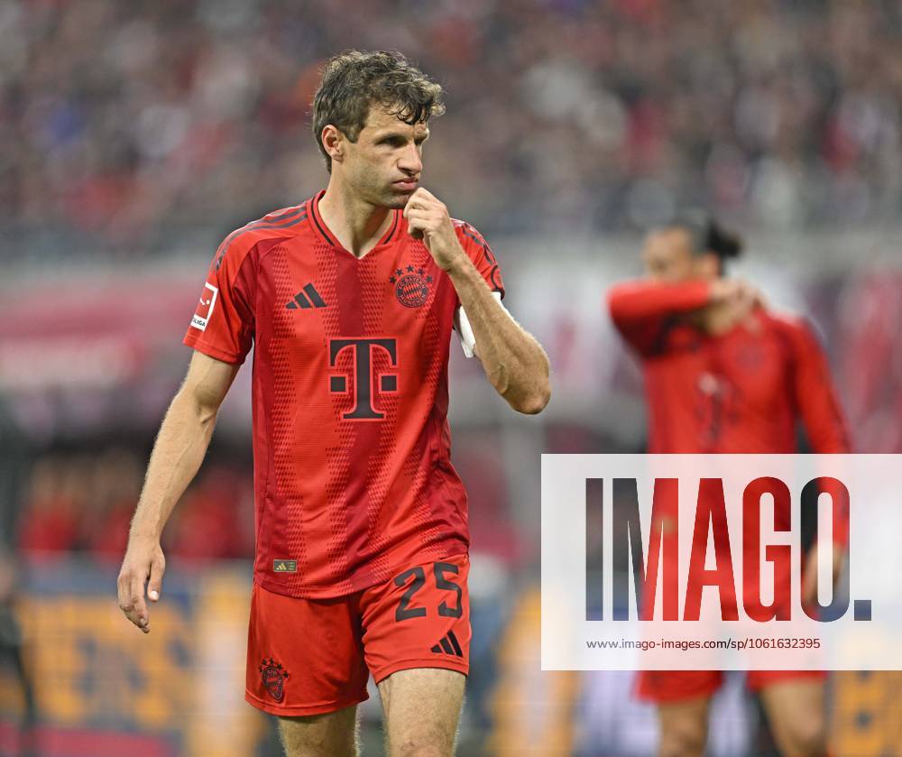 Soccer 1 Bundesliga 2024 2025, Matchday 32, RB Leipzig FC Bayern Munich, in the Red Bull Arena Leipzig, Thomas Müller FC Bayern Munich pensive DFL and DFB regulations prohibit any use of photographs as image sequences and or quasi video