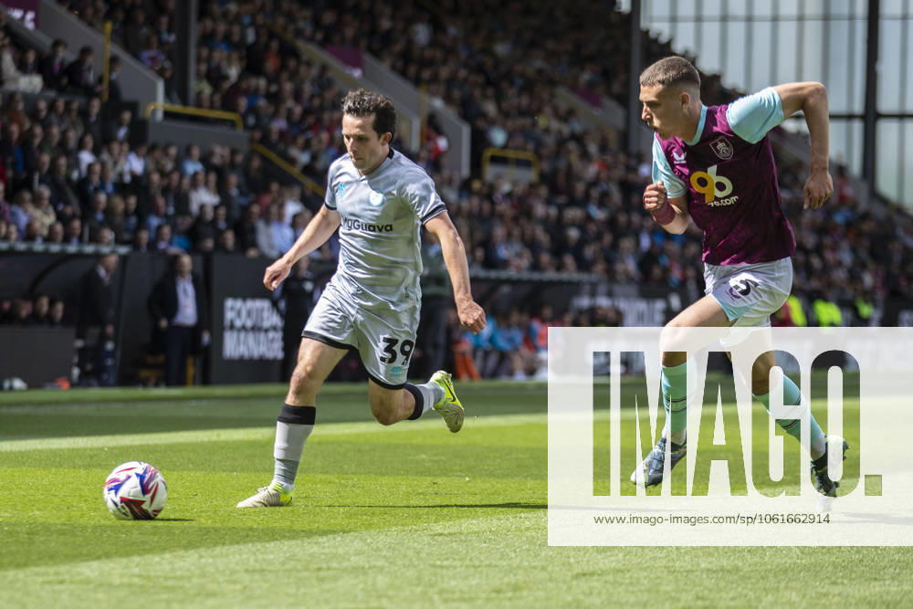 Burnley FC v Millwall FC - Sky Bet Championship George Honeyman 39 of Millwall F.C. is in possession of the ball during the Sky Bet Championship match between Burnley and Millwall at Turf Moor in Burnley, England, on May 3, 2025. Burnley Lancashire