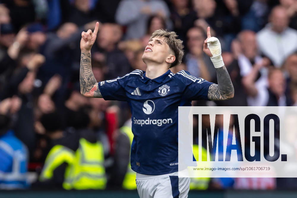 Football - 2024 2025 Premier League - Brentford vs Manchester United, ManU - Gtech Community Stadium - Sunday 2nd May 2025. Alejandro Garnacho (Manchester United) celebrates after scoring at the Gtech Community Stadium COLORSPORT DANIEL BEARHAM csp_bre_manu_db_06042025_