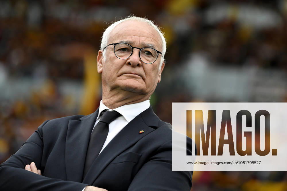 Claudio Ranieri, head coach of AS Roma, looks on during the Serie A football match between AS Roma and ACF Fiorentina at Olimpico stadium in Rome (Italy), May 4, 2025. andreaxstaccioli