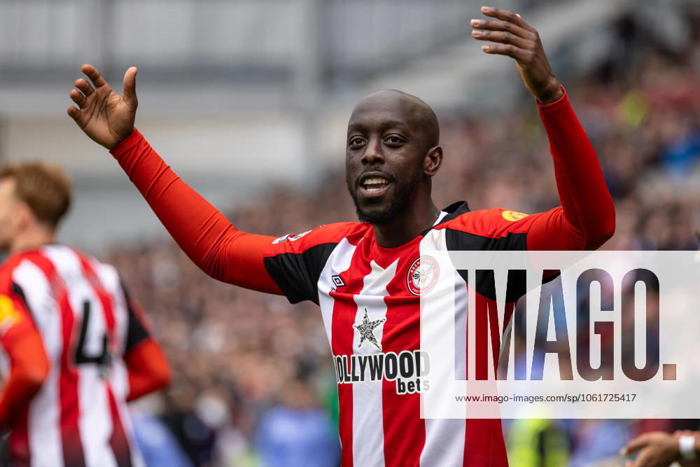 Football - 2024 2025 Premier League - Brentford vs Manchester United, ManU - Gtech Community Stadium - Sunday 2nd May 2025. Yoane Wissa (Brentford FC) celebrates scoring his teams fourth goal at the Gtech Community Stadium COLORSPORT DANIEL BEARHAM csp_bre_manu_db_06042025_