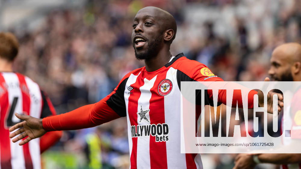 Football - 2024 2025 Premier League - Brentford vs Manchester United, ManU - Gtech Community Stadium - Sunday 2nd May 2025. Yoane Wissa (Brentford FC) celebrates scoring his teams fourth goal at the Gtech Community Stadium COLORSPORT DANIEL BEARHAM csp_bre_manu_db_06042025_