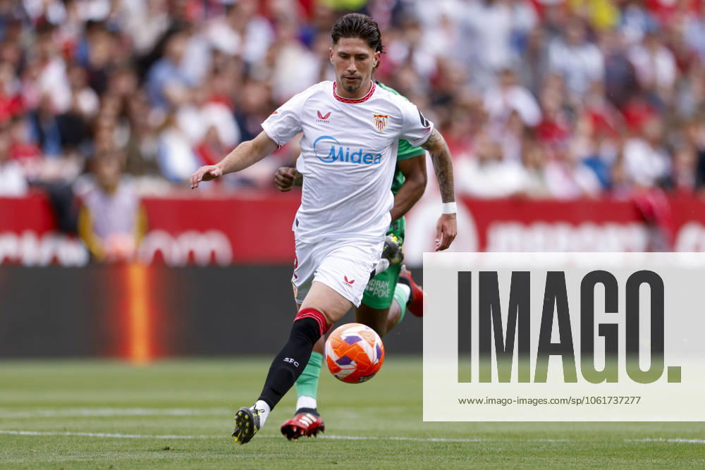 Sevilla FC v CD Leganes - La Liga EA Sports Jose Angel Carmona of Sevilla FC runs with the ball during the La Liga EA Sports match between Sevilla FC and CD Leganes at Sanchez Pizjuan in Seville, Spain, on May 4, 2025. Seville Spain