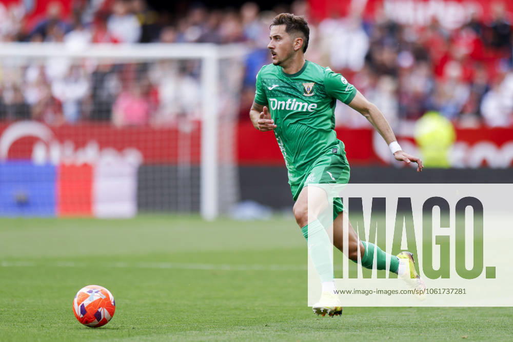 Sevilla FC v CD Leganes - La Liga EA Sports Javi Hernandez of CD Leganes runs with the ball during the La Liga EA Sports match between Sevilla FC and CD Leganes at Sanchez Pizjuan in Seville, Spain, on May 4, 2025. Seville Spain