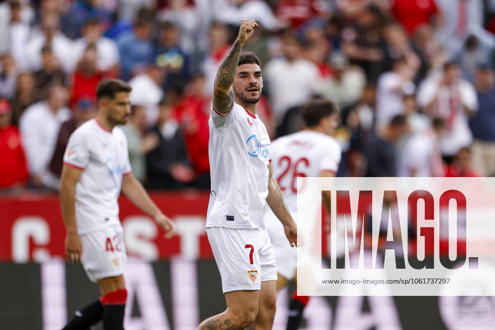 Sevilla FC v CD Leganes - La Liga EA Sports Isaac Romero of Sevilla FC celebrates a goal during the La Liga EA Sports match between Sevilla FC and CD Leganes at Sanchez Pizjuan in Seville, Spain, on May 4, 2025. Seville Spain