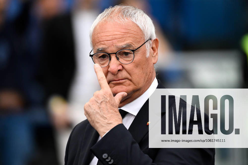 Claudio Ranieri, head coach of AS Roma, looks on during the Serie A football match between AS Roma and ACF Fiorentina at Olimpico stadium in Rome (Italy), May 4, 2025. andreaxstaccioli