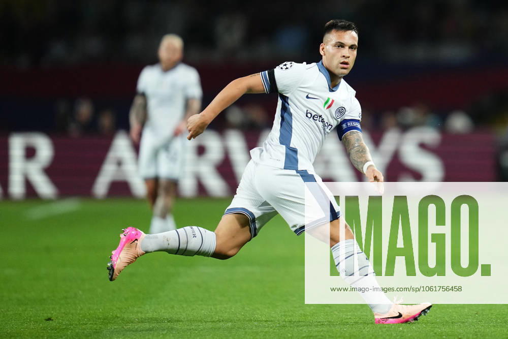 ESP: FC Barcelona, Barca Inter de Milan. UEFA Champions League match. Semi-Finals, firs leg Lautaro Martinez of Inter Milan during the UEFA Champions League match, Semi-Finals, firs leg, between FC Barcelona and Inter de Milan played at Lluis Companys Stadium on April 30 2025 in Barcelona Spain. kpng