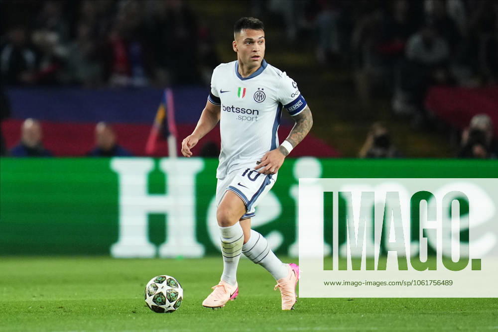 ESP: FC Barcelona, Barca Inter de Milan. UEFA Champions League match. Semi-Finals, firs leg Lautaro Martinez of Inter Milan during the UEFA Champions League match, Semi-Finals, firs leg, between FC Barcelona and Inter de Milan played at Lluis Companys Stadium on April 30 2025 in Barcelona Spain. kpng