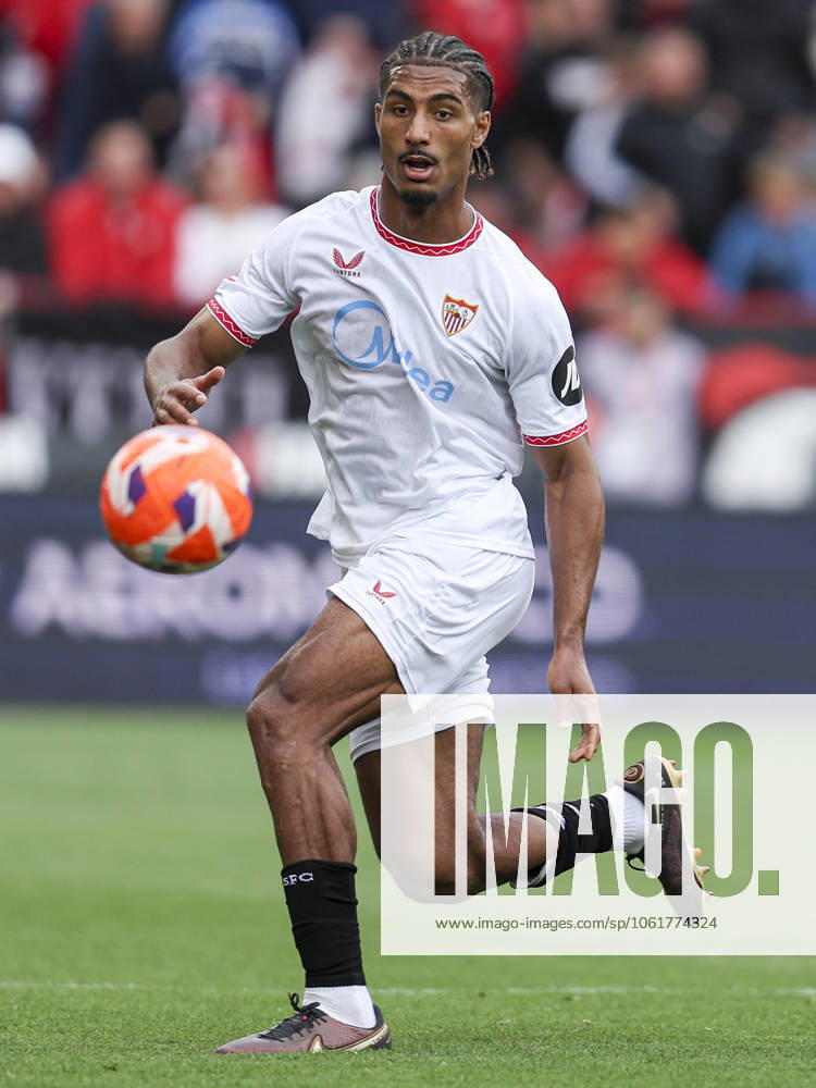 ESP: Sevilla FC-CD Leganes. La Liga EA Sports. Date 34. Loic Bade of Sevilla FC during the La Liga EA Sports match between Sevilla FC and CD Leganes played at Ramon Sanchez Pizjuan Stadium on May 04, 2025 in Sevilla, Spain. kpng
