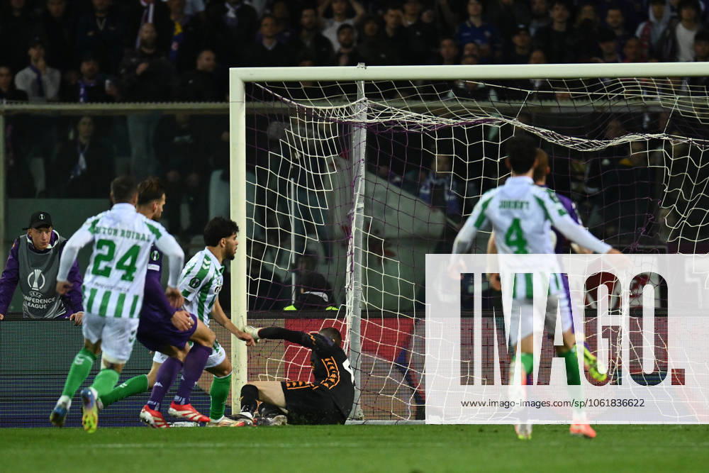 ACF Fiorentina v Real Betis Balompie - UEFA Conference League 2024 25 Semi Final Second Leg Abde Ezzalzouli of Real Betis Balompie scores the goal for 2-2 during the UEFA Conference League Semi Final Second Leg match between A.C.F. Fiorentina and Real Betis Balompie at Artemio Franchi Stadium in Florence, Italy, on May 8, 2025. Florence Italy Italy