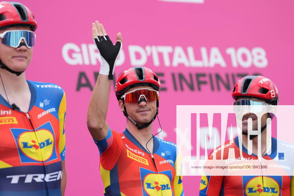 Radsport, Giro d Italia, 1. Etappe Team Lidl during the stage 1 of the Giro dItalia from Durazzo (Durres) to Tirana (Tirane), Albania- Friday, May 9, 2025. - cycling