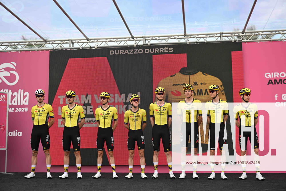 Giro D italia; Tappa 01 Durres - Tirana; 2025, Visma - Lease A Bike; Durres;