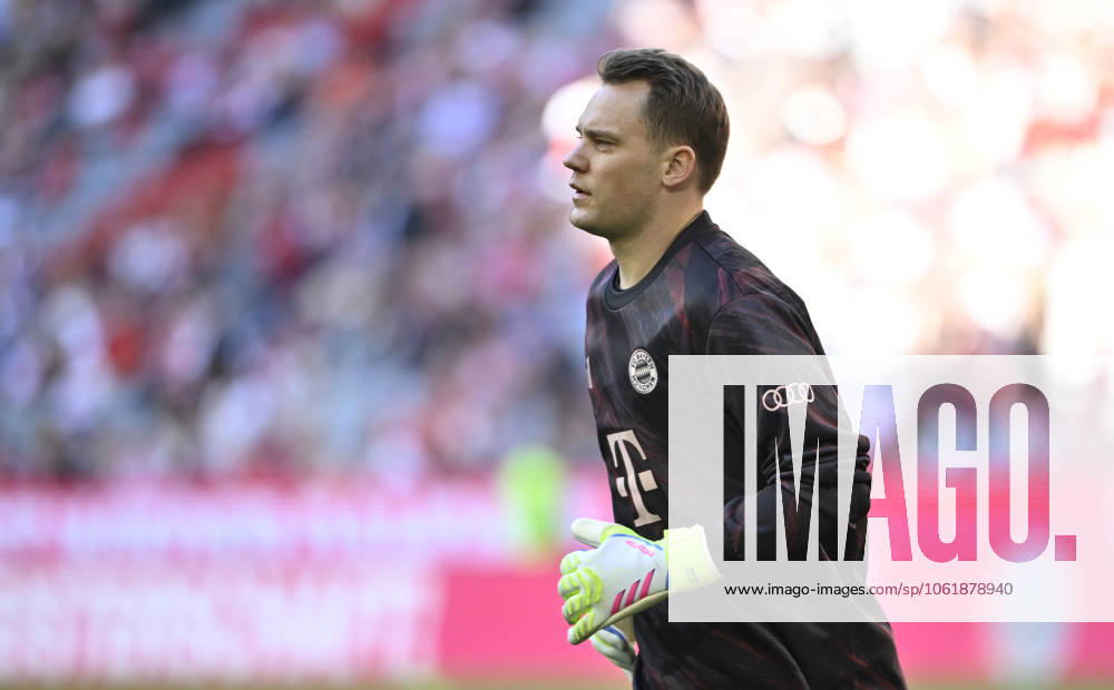 Pre-match warm-up training goalkeeper Manuel Neuer FC Bayern Muenchen FCB 01 FC Bayern Muenchen FCB vs Borussia Moenchengladbach BMG 11 05 2025 DFL REGULATIONS PROHIBIT ANY USE OF PHOTOGRAPHS AS IMAGE SEQUENCES AND OR QUASI VIDEO FC Bayern Muenchen FCB vs Borussia Moenchengladbach BMG