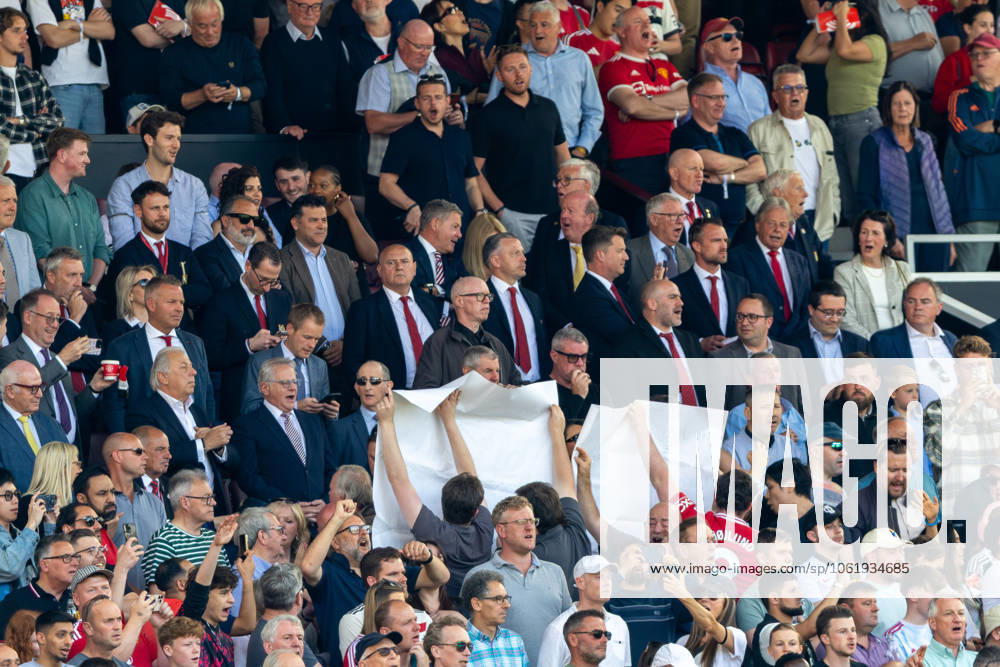 Manchester United, ManU FC v West Ham United FC Fans protest in front of the directors before the Manchester United FC v West Ham United FC English Premier League match at Old Trafford, Manchester, England, United Kingdom on 11 May 2025 Credit: Ian Stephen Every Second Media Editorial use only. All images are copyright Every Second Media Limited. No images may be reproduced without prior permission. All rights reserved. Premier League and Football League images are subject to licensing agreements with Football DataCo Limited. see https: www.football-dataco.com