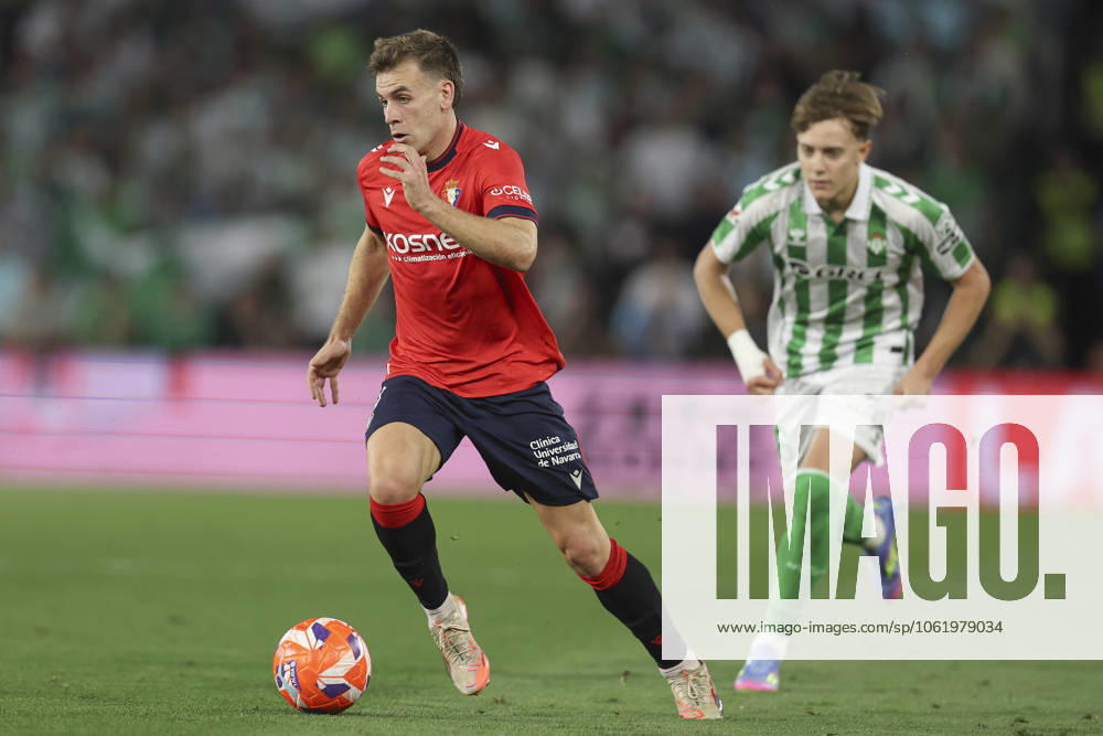 Real Betis-CA Osasuna. La Liga EA Sports match. Date 35 Pablo Ibanez of CA Osasuna and Jesus Rodriguez of Real Betis during the La Liga EA Sports match between Real Betis v CA Osasuna played at Benito Villamarin Stadium on 11 May 2025 in Barcelona, Spain. kpng