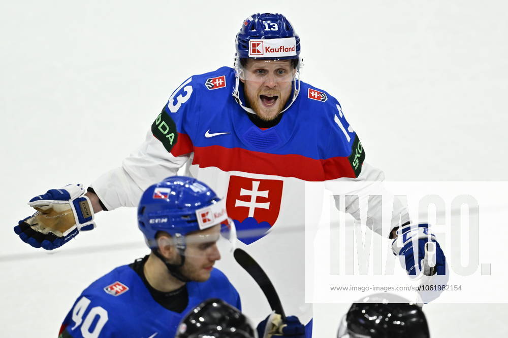 STOCKHOLM, SWEDEN 20250512 Austria s goalkeeper David Kickert 30 traps Slovakia s Michal Kristof 13 during the penalty shootout during the IIHF Ice Hockey World Championship group A match between Austria and Slovakia at Avicii Arena in Stockholm, Sweden, on May 12, 2025 STOCKHOLM SWEDEN