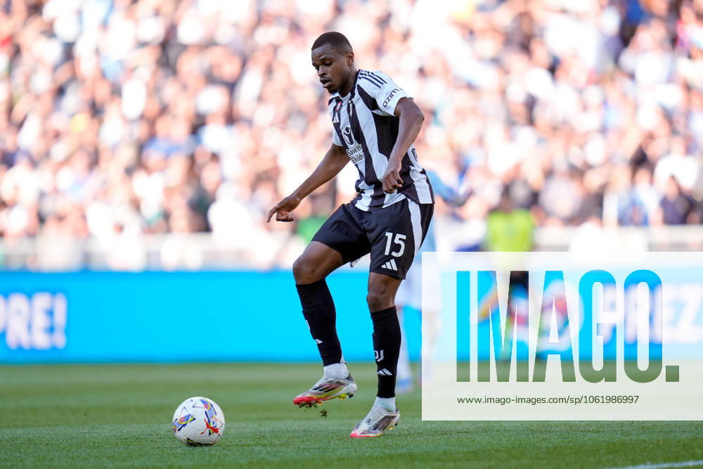 SS Lazio v Juventus FC - Serie A Enilive Pierre Kalulu of Juventus FC during the Serie A Enilive match between SS Lazio and Juventus FC at Stadio Olimpico on May 10, 2025 in Rome, Italy. Rome Stadio Olimpico Lazio Italy