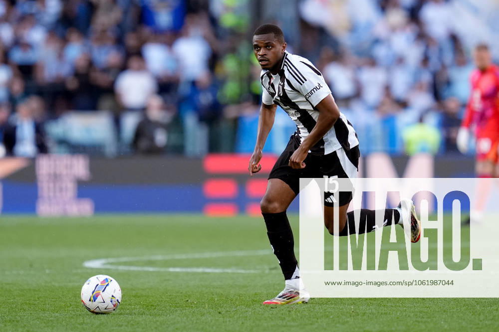 SS Lazio v Juventus FC - Serie A Enilive Pierre Kalulu of Juventus FC during the Serie A Enilive match between SS Lazio and Juventus FC at Stadio Olimpico on May 10, 2025 in Rome, Italy. Rome Stadio Olimpico Lazio Italy