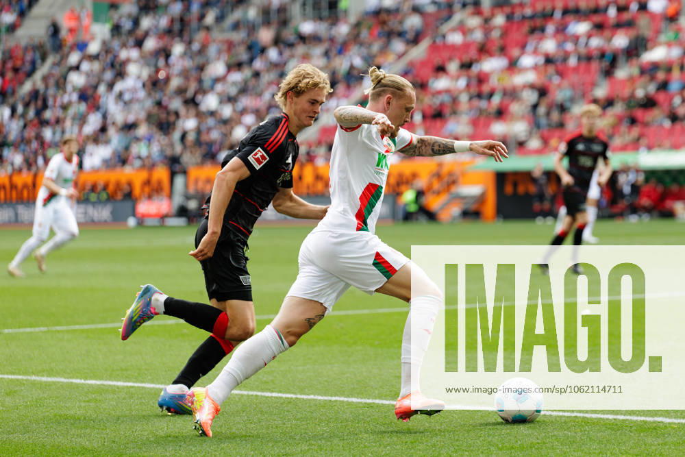 Marius Wolf 11, FC Augsburg and Tom Rothe 15, 1 FC Union Berlin at the match FC Augsburg v 1 FC Union Berlin, Soccer, Men, Bundesliga, 2024 2025, Matchday 34 on 17 05 2025 in Augsburg, WWK Arena DFL and DFB regulations prohibit any use of photographs as image sequences and or quasi video Bayern Germany