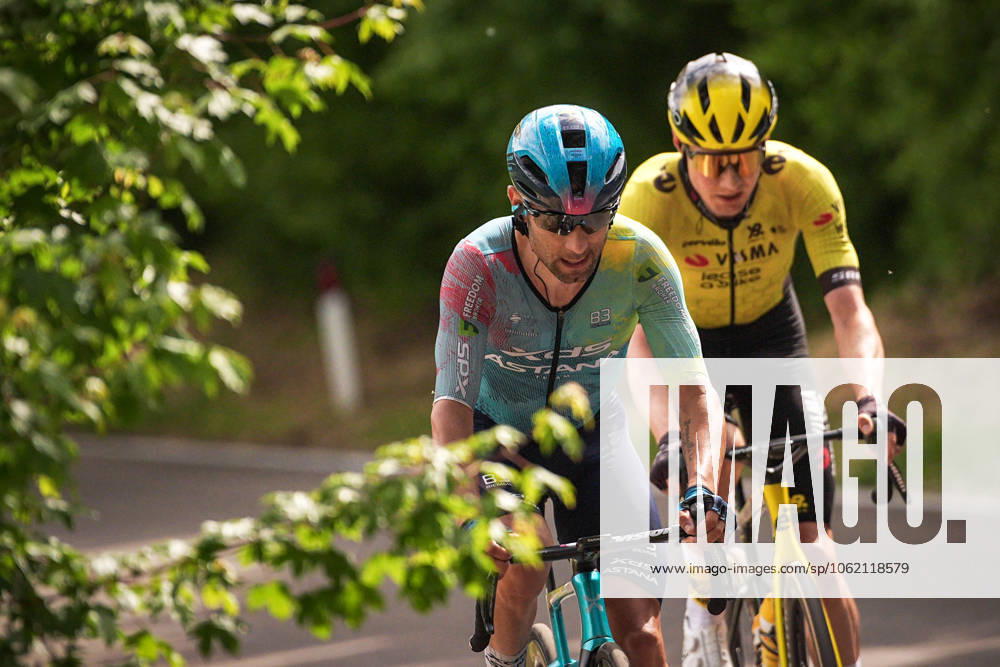 Ulissi Diego of Xds Astana Team, Kelderman Wilco of Team Visma Lease A Bike, during the stage 8 of the Giro dÕItalia from Giulianova to Castelraimondo, Italy - Saturday, May 17, 2025. - cycling.