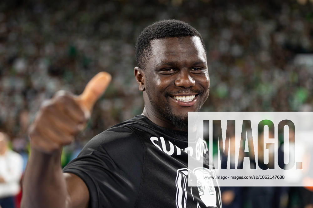 Sporting defender from Ivory Coast OUSMANE DIOMANDE (26) celebrating after winning the Liga Portugal Betclic at Estadio Jose de Alvalade Lisbon Portugal - ZUMAs359 20250517_zsp_s359_224