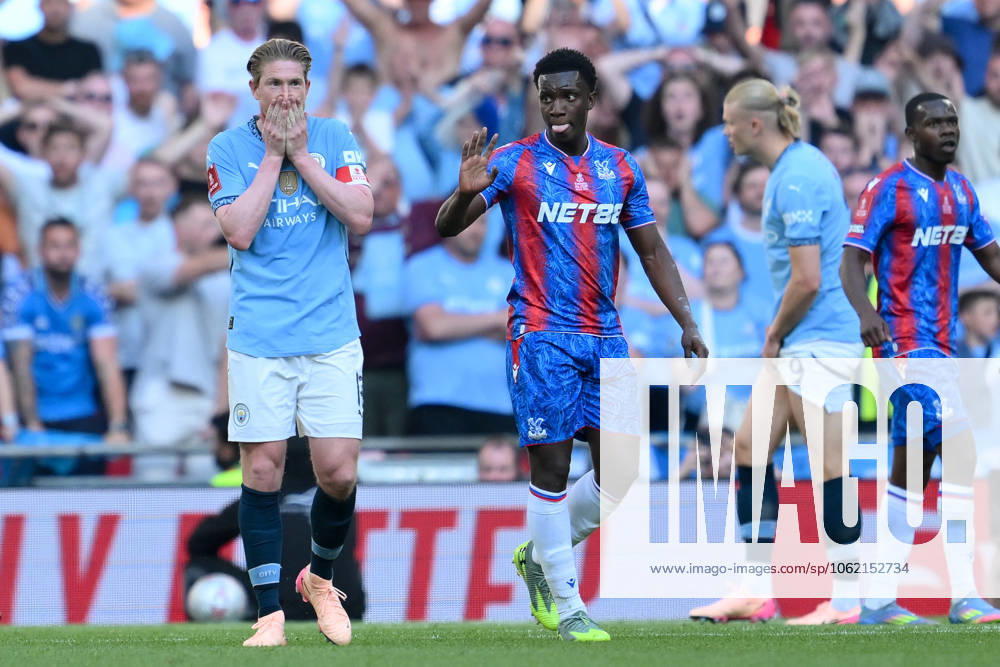 Football - 2024 2025 Emirates FA Cup - Final - Crystal Palace vs Manchester City - Wembley Stadium - Saturday 17th May 2025. Manchester City s Kevin De Bruyne dejected as he shoots wide. COLORSPORT Ashley Western