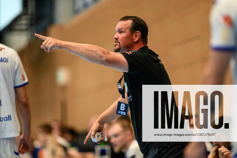 Misha Kaufmann Coach, ThSV Eisenach GER, Thuringia, ThSV Eisenach v VfL Gummersbach, Handball, Daikin 1 Handball Bundesliga, Matchday 30, Season 2024 2025, Sunday, 18 05 2025, 16 30 hrs GER, Thuringia, ThSV Eisenach v VfL Gummersbach, Handball, Daikin 1 Handball Bundesliga, Matchday 30, Season 2024 2025, Sunday, 18 05 2025, 16 30 hrs Eisenach