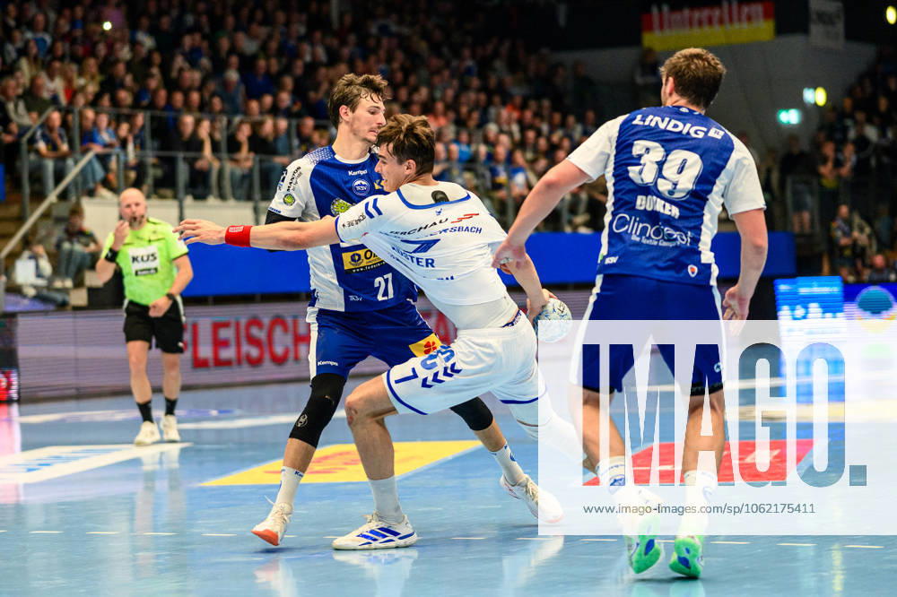 Julian Koester Rueckraum Links, VfL Gummersbach, 7 , Philipp Meyer ThSV Eisenach, 27 , Malte Donker ThSV Eisenach, 39 GER, Thuringia, ThSV Eisenach vs VfL Gummersbach, Handball, Daikin 1 Handballbundesliga, 30 Matchday, Season 2024 2025, Sunday, 18 05 2025, 16 30 hrs GER, Thuringia, ThSV Eisenach v VfL Gummersbach, Handball, Daikin 1 Handball Bundesliga, Matchday 30, Season 2024 2025, Sunday, 18 05 2025, 16 30 hrs Eisenach