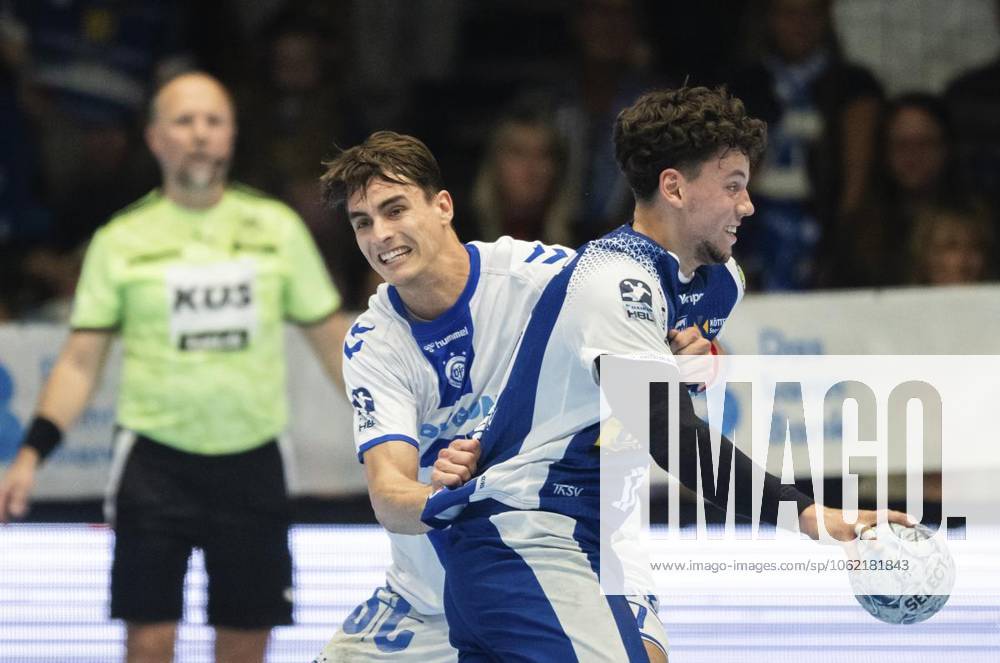 DAIKIN HBL HANDBALL MEN 1 BL 30 GAME DAY THSV EISENACH VFL GUMMERSBACH p 18 05 2025 Eisenach DAIKIN HBL Handball 1 Bundesliga Men Season 2024 2025 30 Matchday Werner Assmann Halle ThSV Eisenach VfL Gummersbach in the photo Julian Köster 7 VfL Gummersbach in a duel with Marko Grgic 17 ThSV Eisenach Germany Thuringia Eisenach Copyright SaschaxFromm
