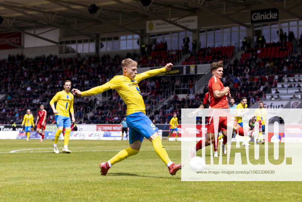 Regionalliga Nordost FC Rot Weiß Erfurt vs 1 FC Lok Leipzig Erfurt 18 05 2025 Stefan Maderer 9 1 FC Lokomotive Leipzig Regionalliga Nordost FC Rot Weiß Erfurt vs 1 FC Lok Leipzig Steigerwaldstadion Erfurt 18 05 2025