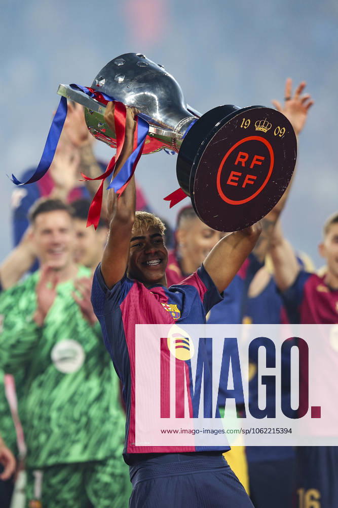 FC Barcelona, Barca v Villarreal CF - La Liga EA Sports Lamine Yamal of FC Barcelona raises the trophy in front of his teammates, celebrating the La Liga 2024 2025 championship during the La Liga EA Sports match between FC Barcelona and Villarreal CF at Olimpic Llus Companys in Barcelona, Spain, on May 18, 2025. Barcelona Spain