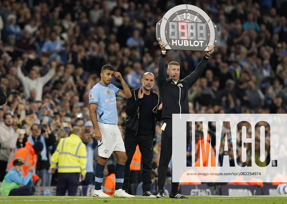 Manchester, England, 20th May 2025. Rodri of Manchester City waits to make an appearance after long term injury during the Manchester City vs AFC Bournemouth Premier League match at the Etihad Stadium, Manchester. Picture credit should read: Andrew Yates Sportimage . SPI_058_AY_MAN_CITY_BOURNEMOUTH SPI-3952-0060