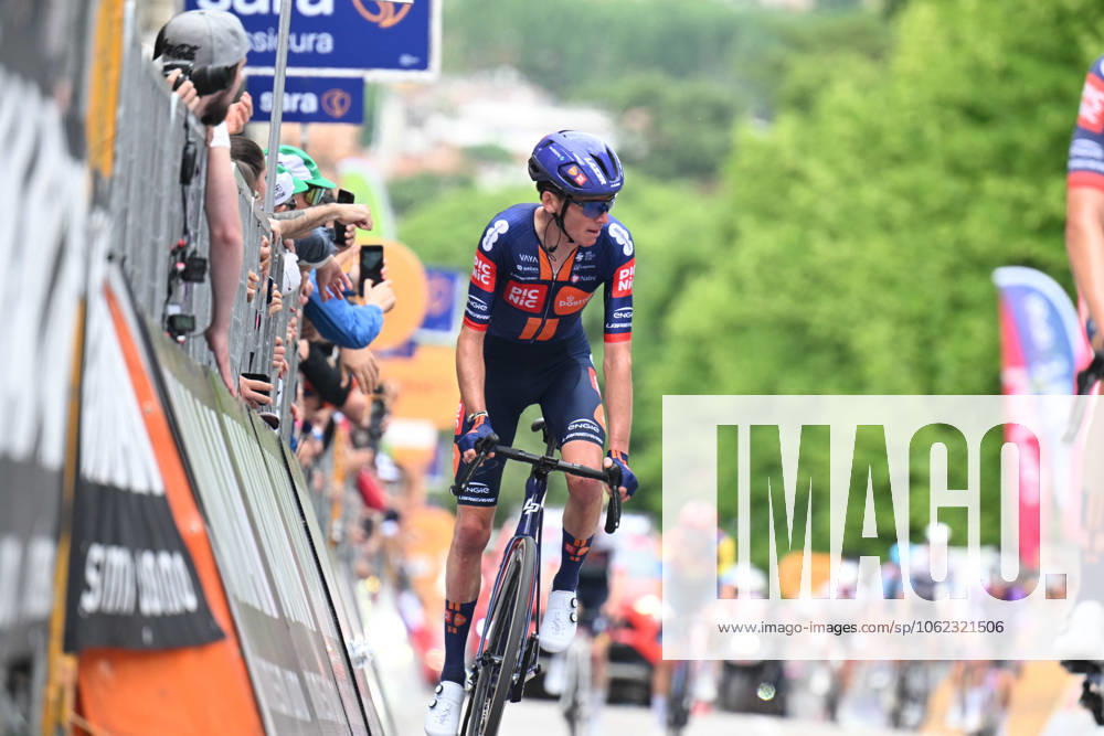 Giro D italia; Tappa 13 Rovigo - Vicenza; 2025, Picnic - Postnl; Bardet, Romain; Vicenza - Monte Berico;