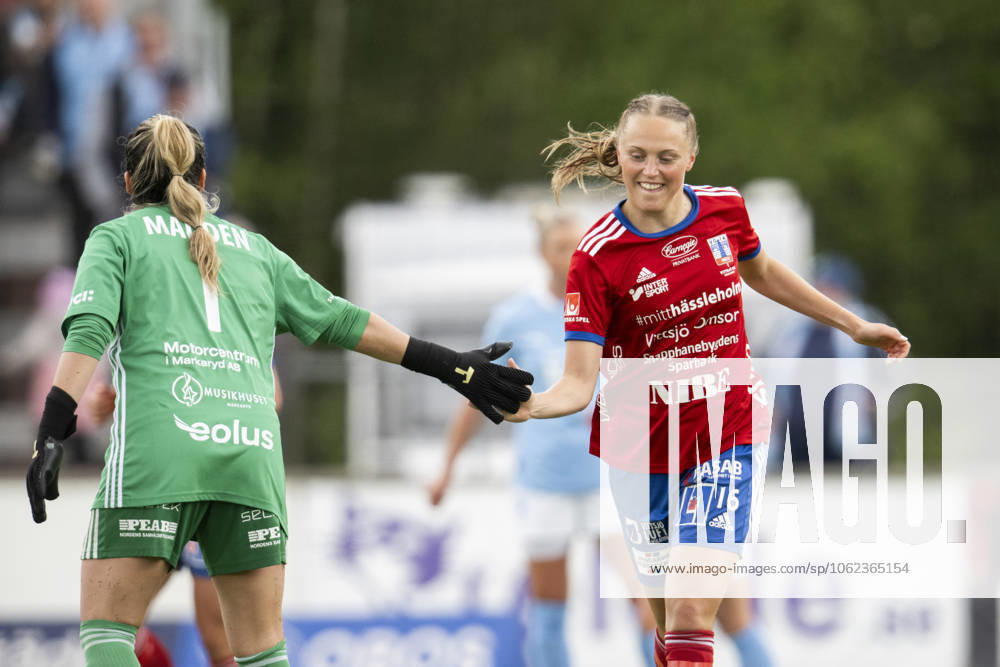 Vittsjös goalkeeper Savannah Madden and Olivia Wänglund cheer during the football match in Damallsvenskan between Vittsjö and Malmö FF on May 24, 2025 in Vittsjö