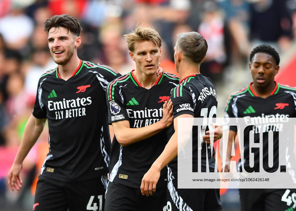 Southampton v Arsenal, Premier League, Football, St. Marys Stadium, Southampton, Hampshire, UK - 25 May 2025 Martin Odegaard of Arsenal celebrates scoring his teams second goal making the score 1-2 Southampton St Marys Stadium Hampshire GBR, UK NEWSPAPERS OUT