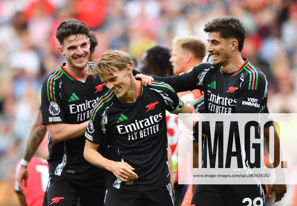 Southampton v Arsenal, Premier League, Football, St. Marys Stadium, Southampton, Hampshire, UK - 25 May 2025 Martin Odegaard of Arsenal celebrates scoring his teams second goal making the score 1-2 Southampton St Marys Stadium Hampshire GBR, UK NEWSPAPERS OUT