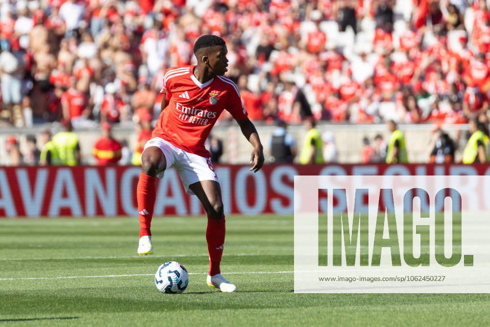 Benfica midfielder from Portugal FLORENTINO LUIS (61) in action during the final of the of the Portuguese Cup between Benfica and Sporting at Estadio Nacional Caxias Portugal - ZUMAs359 20250525_zsp_s359_012