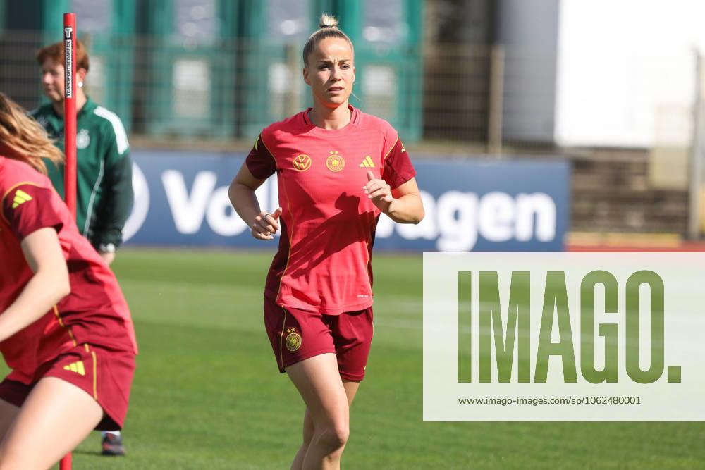Training of the German womens national soccer team Bremen , 26 5 2025 Giulia Gwinn at the training of the German womens national soccer team in Bremen Photo Matthias Gränzdörfer Bremen