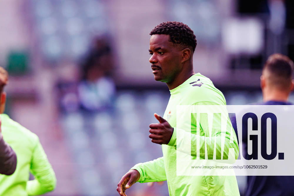 William Carvalho seen during official training before UEFA Conference League 2025 final game between Real Betis Balompie and Chelsea FC (Maciej Rogowski) Wroclaw Wroclaw Municipal Stadium Poland