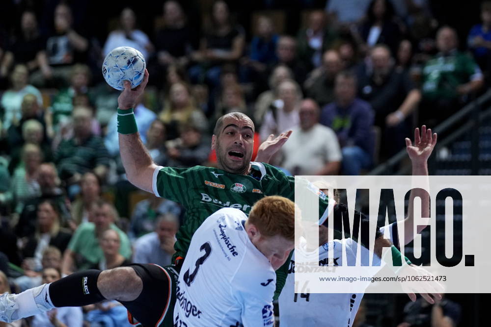 Wetzlar, Germany, May 28th 2025: Vladimir Vranjes ( 14 Wetzlar ) during the Daikin Handball-Bundesliga match between HSG Wetzlar and TBV Lemgo at Buderus Arena Wetzlar. (Julia Kneissl SPP)