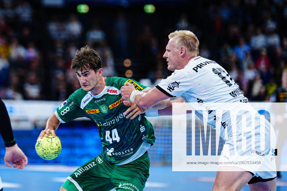 Stephan Seitz SC DHfK Leipzig, 44 , Patrick Wiencek THW Kiel, 17 GER, THW Kiel vs SC DHfK Leipzig, Handball, Bundesliga, Matchday, 31, Season 2024 2025, 28 05 2025 GER, THW Kiel vs SC DHfK Leipzig, Handball, Bundesliga, Matchday, 31, Season 2024 2025, 28 05 2025 Kiel