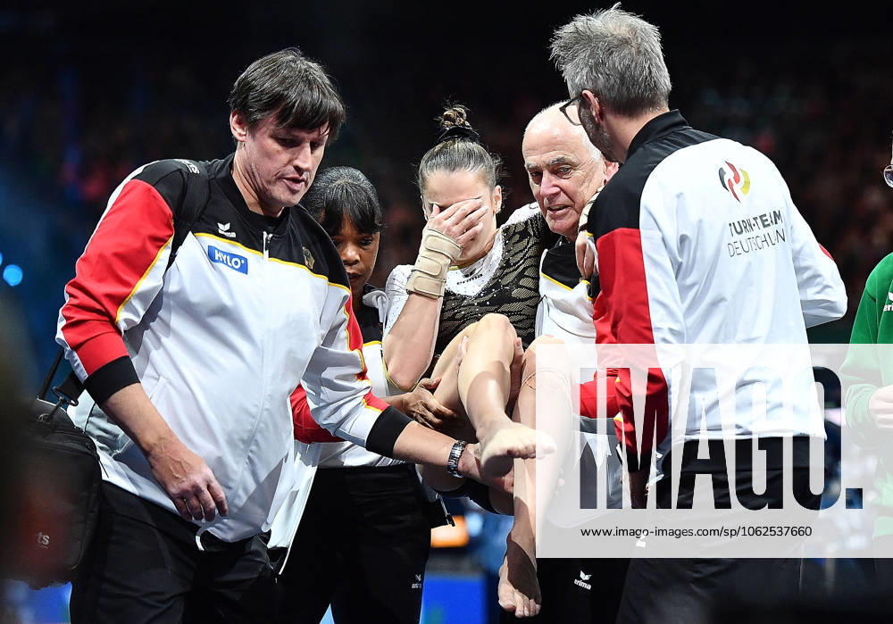 Gymnastics European Championship 2025 all-around final women, v l Helen Kevric Germany injured, injury on vault Leipzig