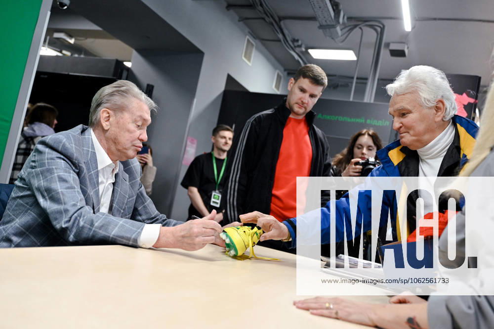 Three Ballons d’Or Won by Ukrainian Footballers Delivered to Lviv The 1975 Footballer of the Year Oleh Blokhin is pictured during an autograph session as part of the presentation of three Ballon d?Or awards won by Ukrainian footballers, Lviv, Ukraine, on May 29, 2025 (Photo by Anastasiia Smolienko Ukrinform) Lviv Ukraine