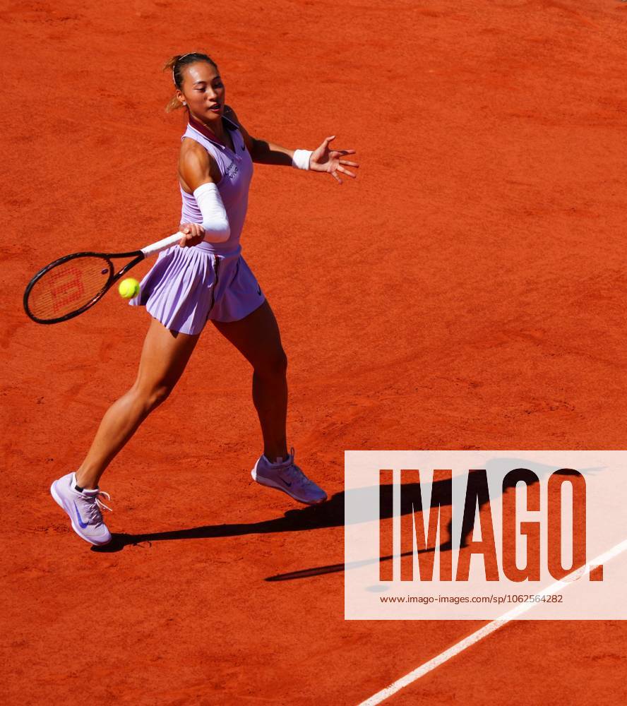 Qinwen Zheng in third round action French Open Tennis, Day Six, Tennis, Roland Garros, Paris, France